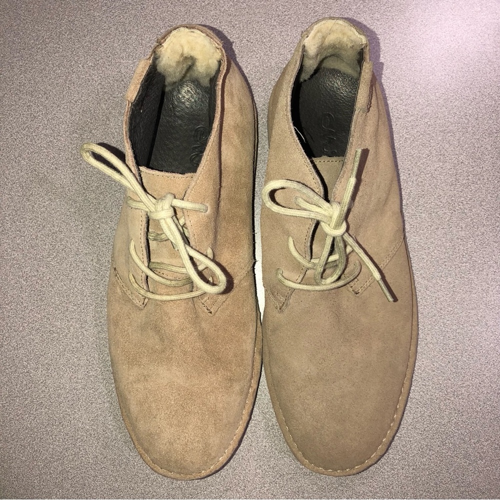 EMU Men’s lace up size 8.5